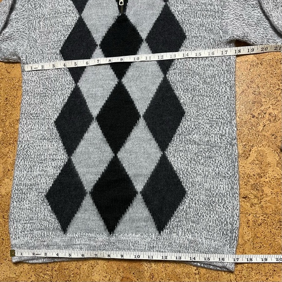 Signature Imports 100% Alpaca Partial Zip Gray Argyle Sweater Sz S - Picture 10 of 10